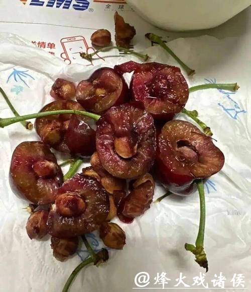 “新开箱的几乎全部腐烂!”价格“腰斩”,口感却崩了,网友吐槽:像在开盲盒 “新开箱的几乎全部腐烂!”价格“腰斩”,口感却崩了,网友吐槽:像在开盲盒